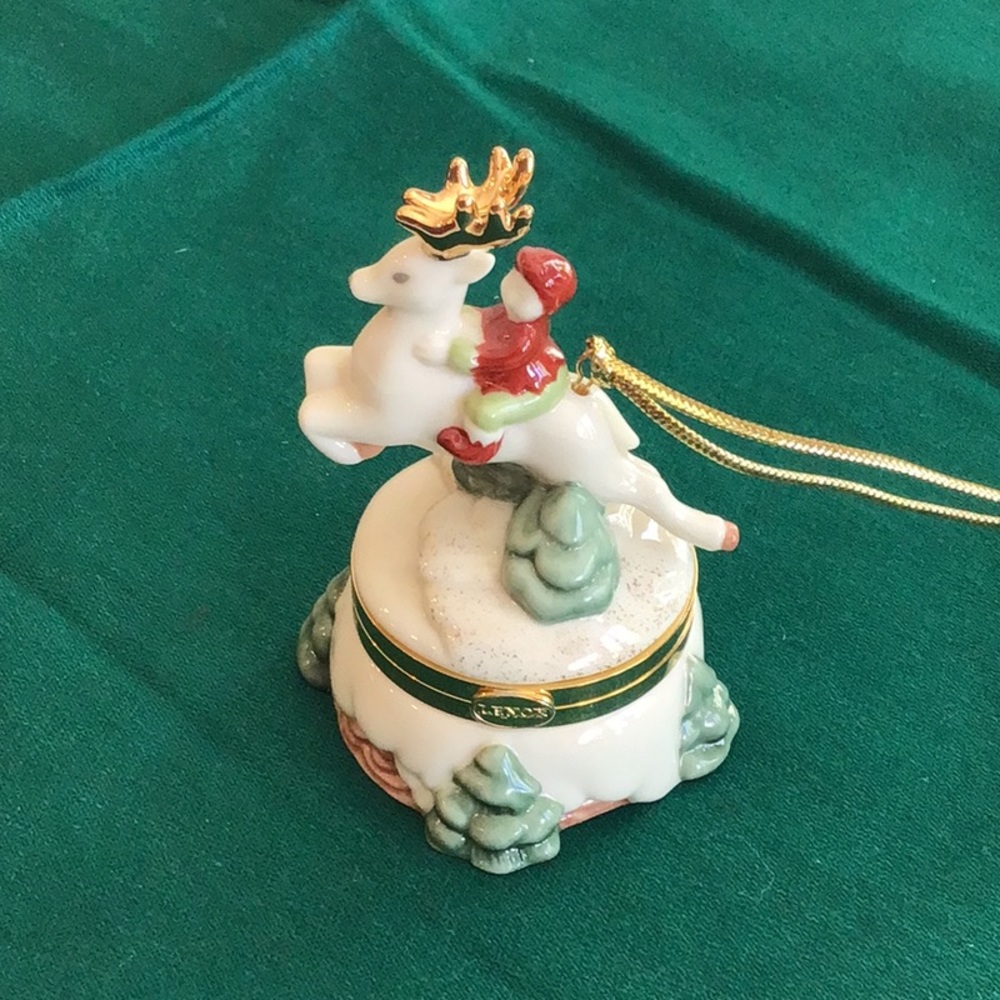 Lenox Reindeer Trinket Box Ornament.